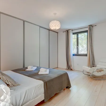 Villa Marielle - 360 m² avec piscine privé Belgodère