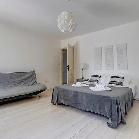 Marielle - 360 M² Avec Piscine Privé