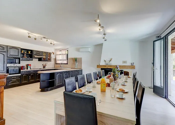 Marielle - 360 M² Avec Piscine Privé Hébergement de vacances *